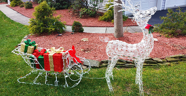 Sleigh (c) in medias res by Melinda Kucsera